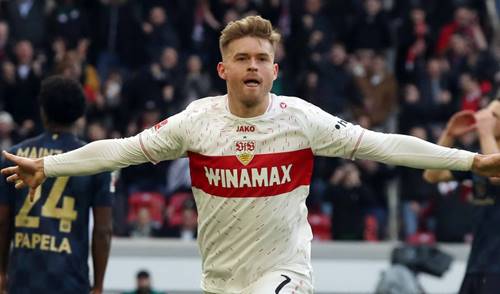 pemain terbaik liga jerman maximilian mittelstadt